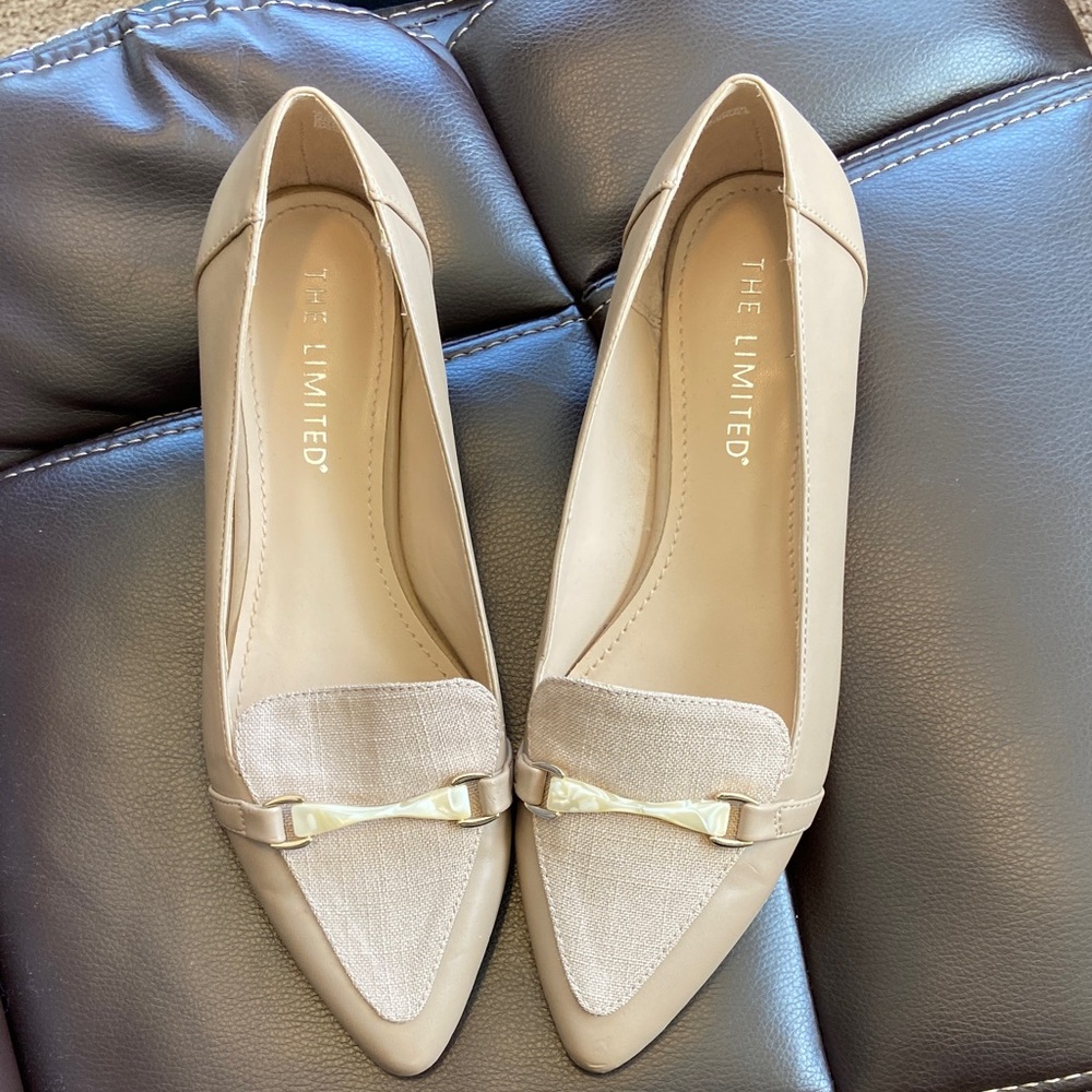 The Limited Women's Beige Flats